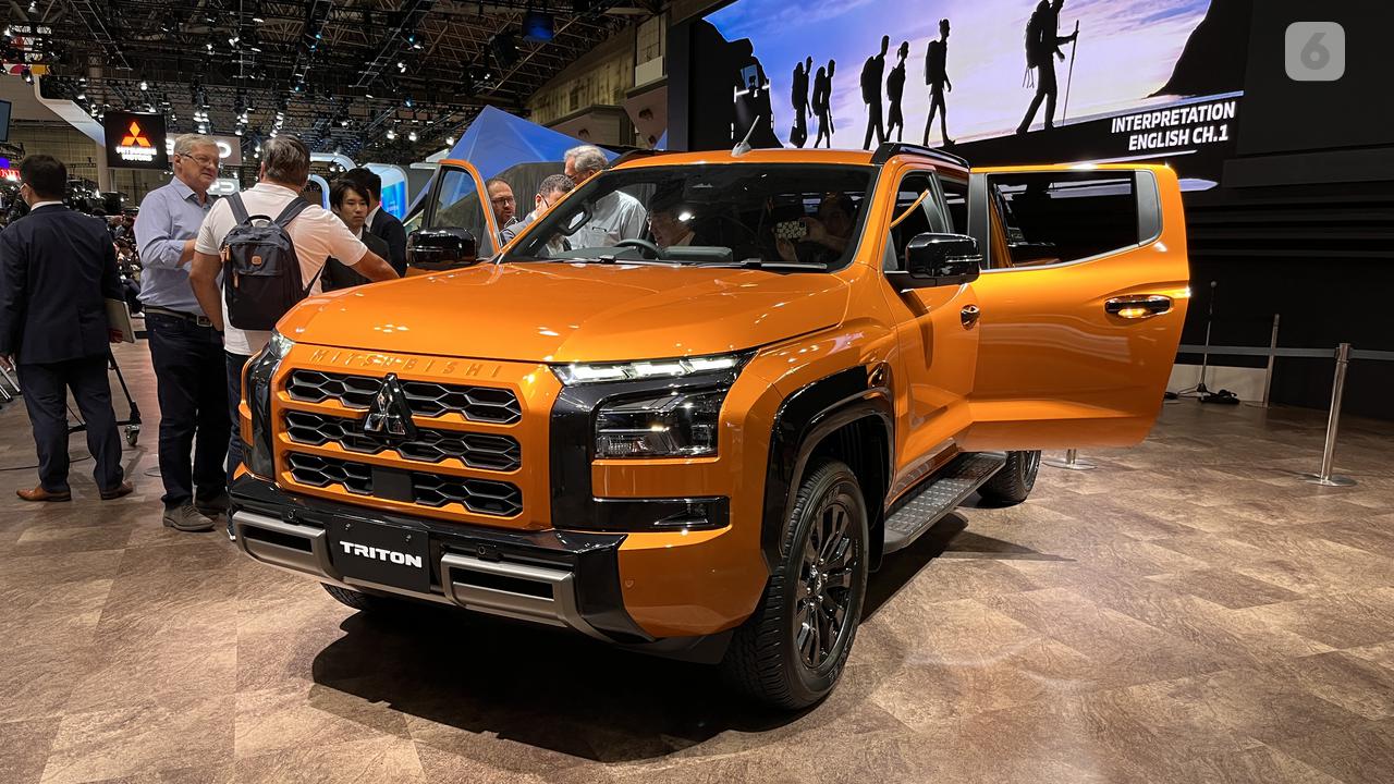 Mitsubishi All-new Triton dipamerkan di Japan Mobility Show 2023. (Liputan6.com/Raden Trimutia Hatta)