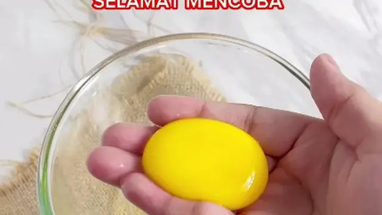 Hanya Pakai 1 Bahan Dapur, Begini Trik Pisahkan Putih dan Kuning Telur Tanpa Ribet