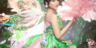 Kerap dijuluki Tinkerbell, Fuji baru-baru ini melakoni pemotretan bertema tokoh fiksi tersebut. [Foto: IG/@fdphotography90].