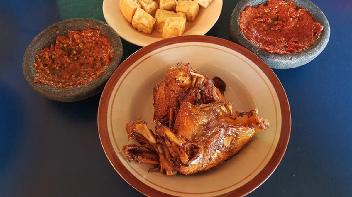 Ayam Goreng Pakne Heksa Semarang