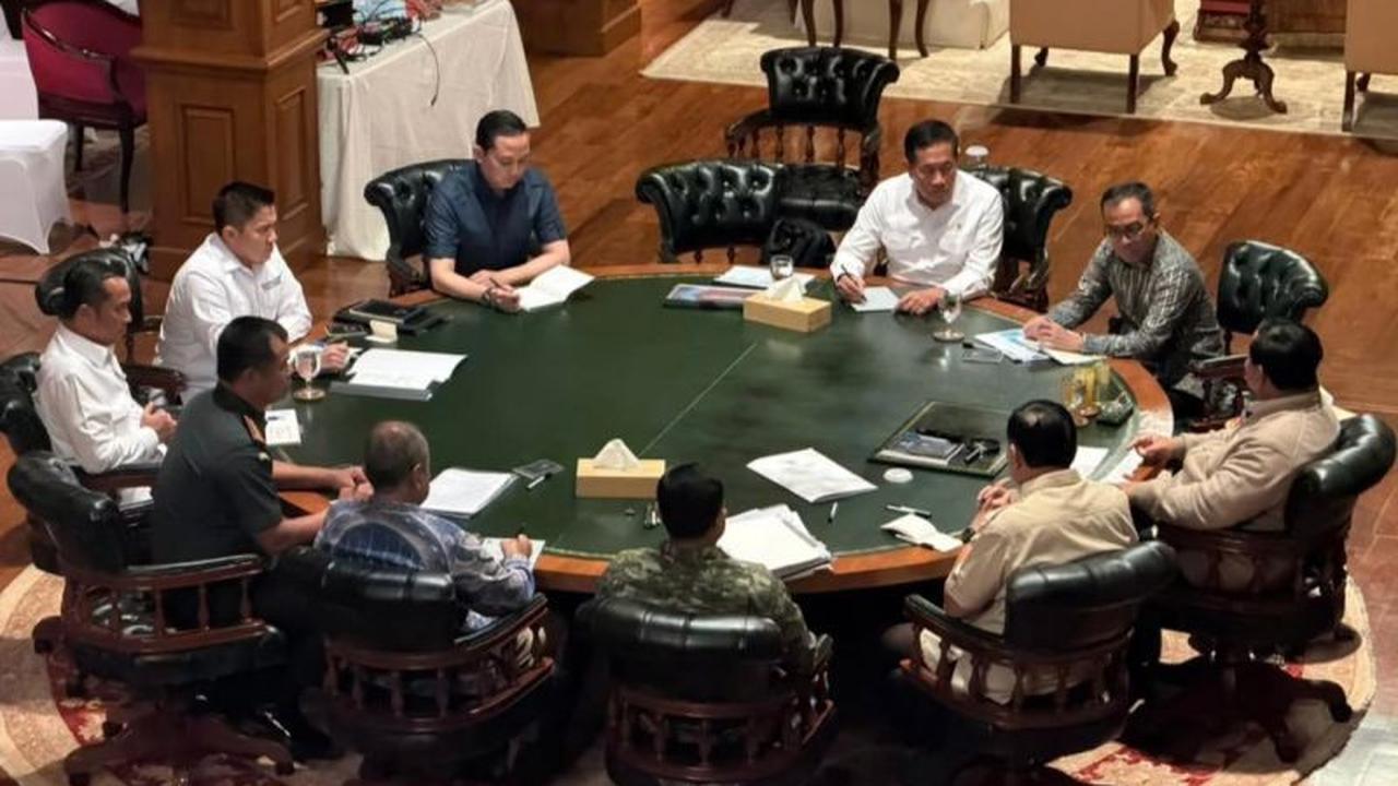 Presiden Prabowo Pimpin Ratas Bahas Kerja Sama Pendidikan RI-Inggris untuk 10 Kampus Baru