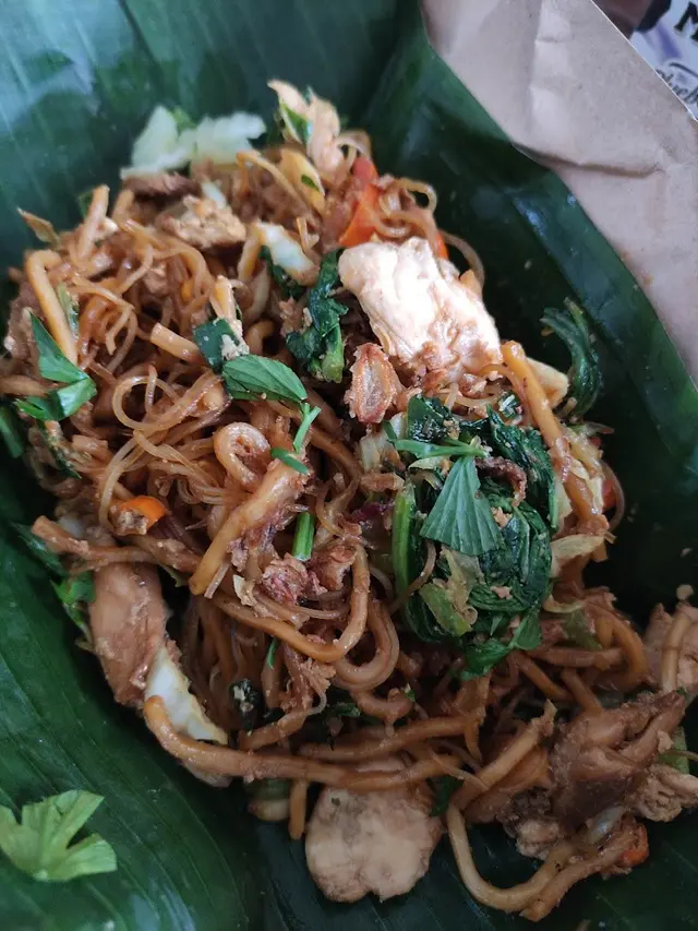 Rekomendasi Tempat Makan Dekat XT Square