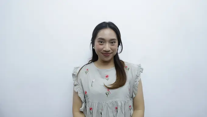 wanita januari menyikapi orang lain
