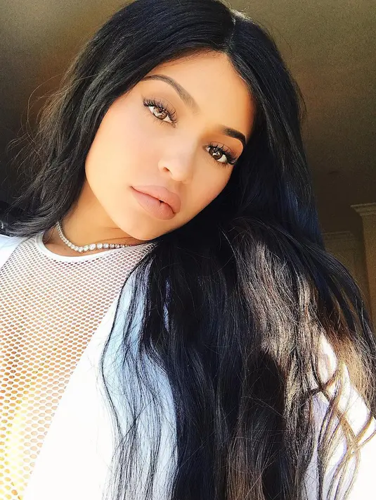 Berita kehamilan Kylie Jenner sudah menyebar sejak bulan Septemer lalu. (instagram/kyliejenner)