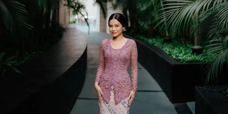 Dampingi Sahabat di Hari Pernikahan, Ini Potret Detail Kebaya Bridesmaid Hanggini