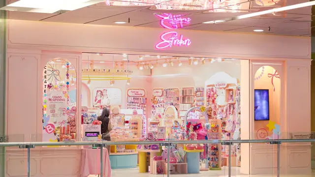 Nostalgia Beauty Items yang Kini Kembali Jadi Cara Seru Mengekspresikan Diri