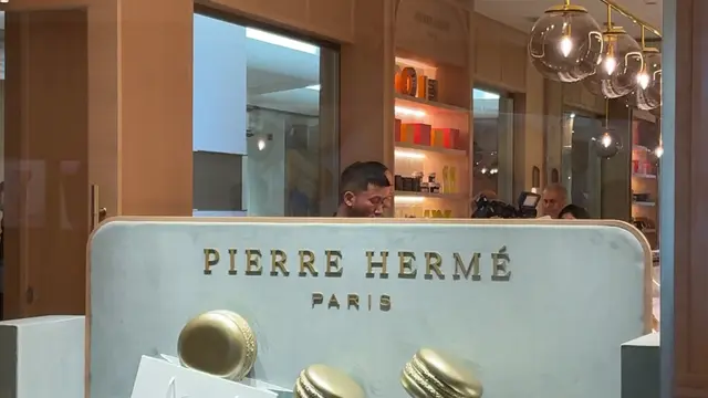 Pierre Hermé di Grand Hyatt, Jakarta. [Anisha/Fimela]