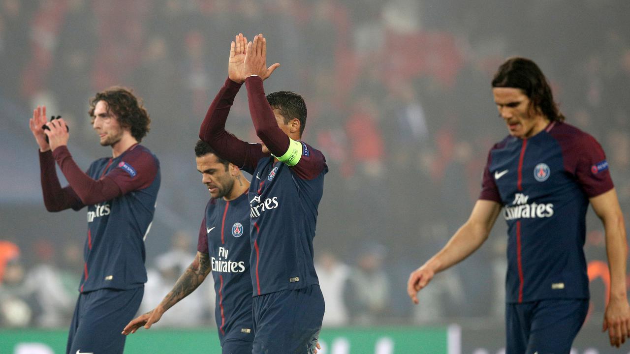 Kalah dari Real Madrid, Edison Cavani Tertunduk Lesu