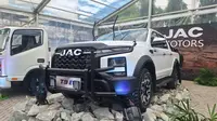 Punya Model Kabin Ganda, JAC Motors Bicara Peluang Masuk ke Segmen EV Penumpang