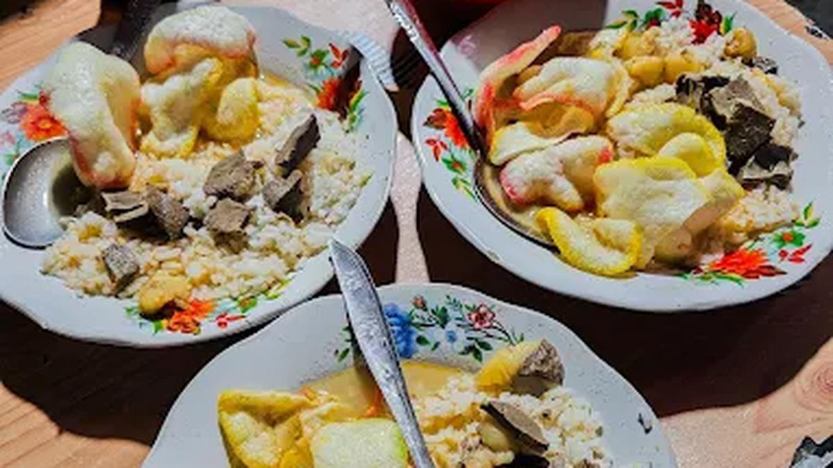 12 Kuliner Legendaris Jaksel yang Tak Lekang Waktu, Cita Rasa Klasik Penuh Nostalgia