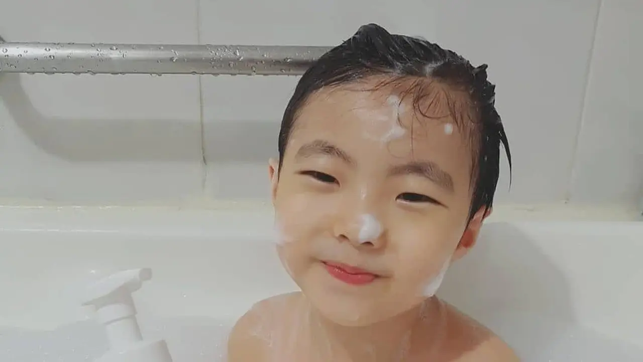 3 Produk Skincare Anak untuk Mengajarinya Menjaga Kebersihan dan Perawatan Diri