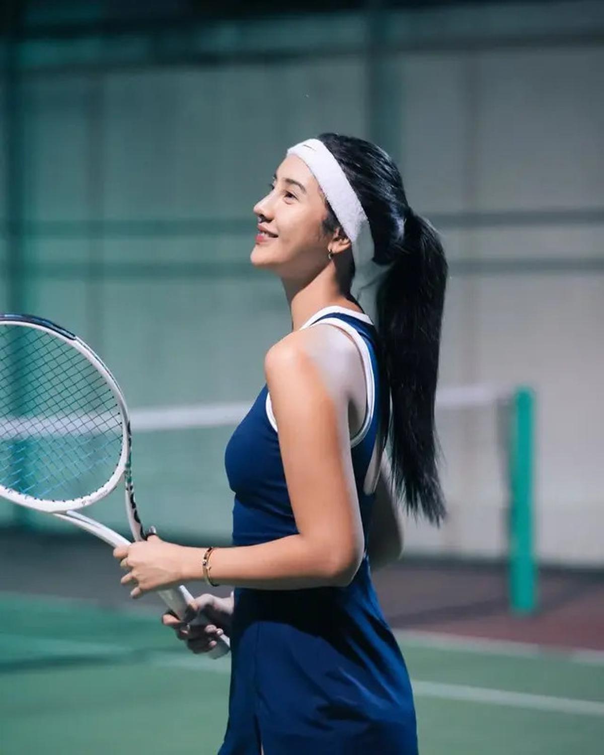 Anya Geraldine Pamer Gaya Stylish saat Bermain Padel dan Tenis, Intip Kompilasinya
