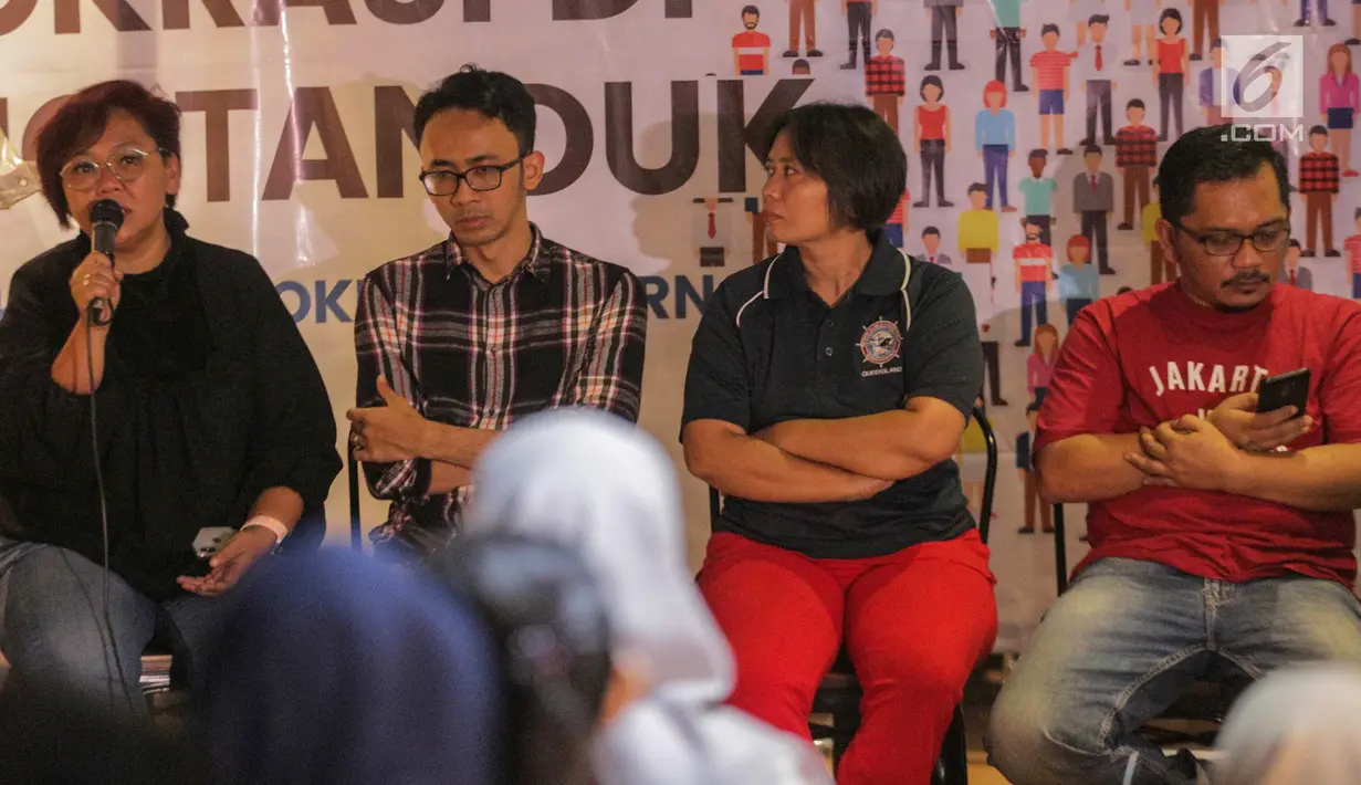 Anita Wahid Gusdurian berbicara dalam konferensi pers bertajuk Demokrasi di Ujung Tanduk, Jakarta, Minggu (15/9/2019). Konferensi pers ini diadakan dalam rangka peringatan Hari Demokrasi Internasional. (Liputan.com/Faizal Fanani)