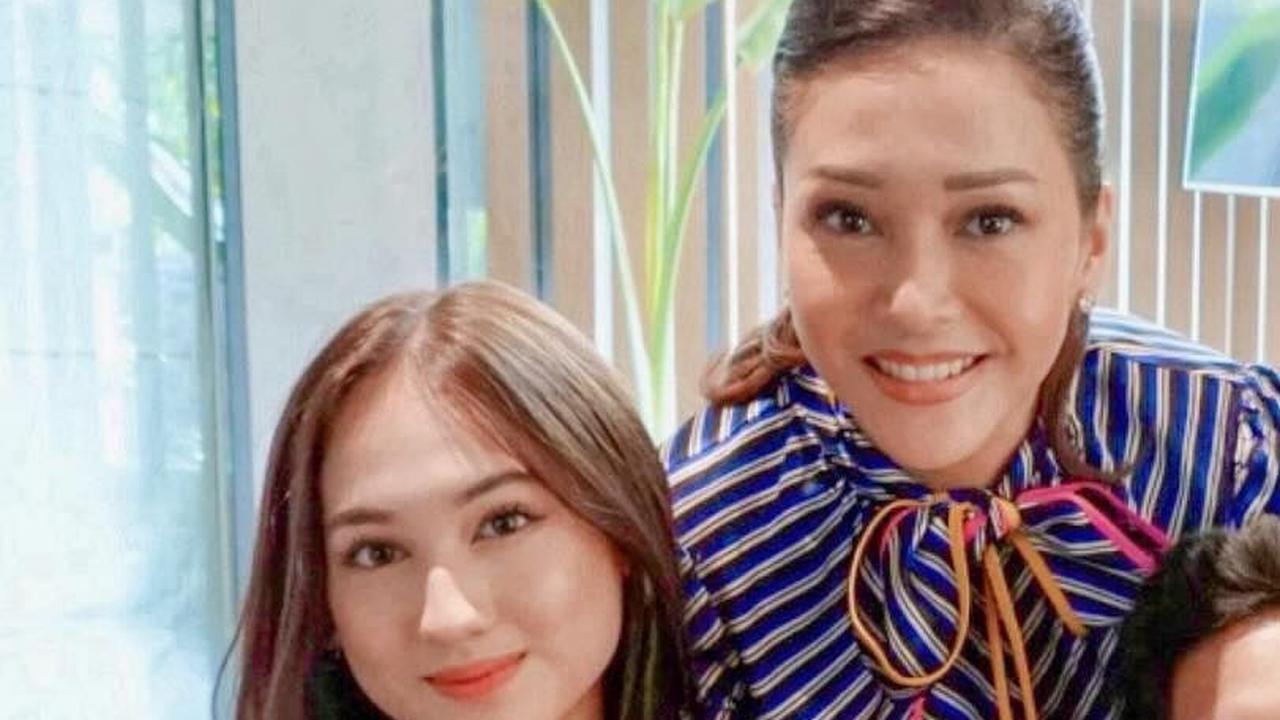 Foto-foto Kedekatan Maia Estianty dan Laura Moane Kekasih Al Ghazali: Ada Sedikit Interogasi