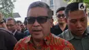 Sekretaris Jenderal DPP PDI Perjuangan (PDIP), Hasto Kristiyanto rampung menjalani pemeriksaan sebagai saksi oleh penyidik Komisi Pemberantasan Korupsi (KPK) di Gedung Merah Putih KPK, Senin (10/6/2024). (Liputan6.com/Herman Zakharia)