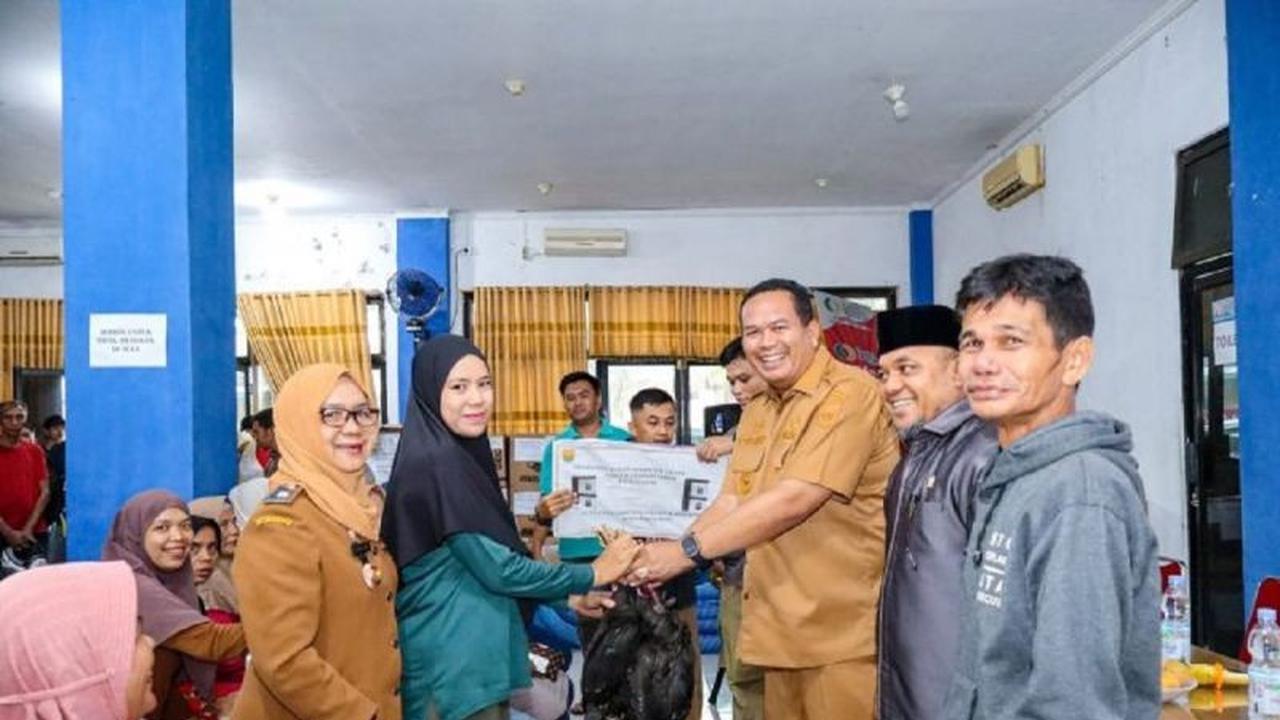Pemkot Pariaman Bagikan 1.125 Ayam KUB, Dorong Ketahanan Pangan dan Ekonomi Warga