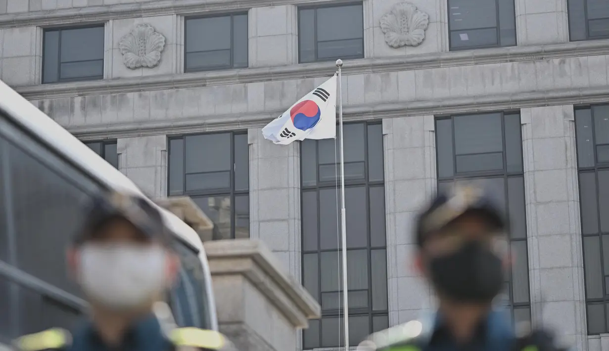Mahkamah Konstitusi Korea Selatan akan membacakan putusan terkait pemakzulan Presiden Yoon Suk Yeol pada Jumat 4 April 2025 mendatang. (Pedro Pardo/AFP)