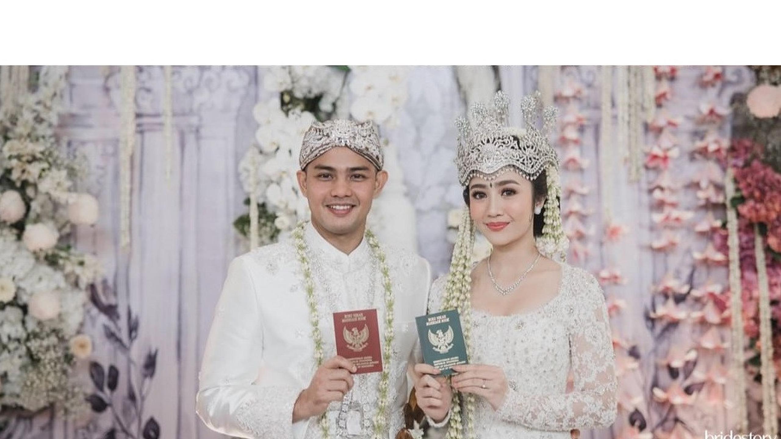 Resmi Menikah, Ini 5 Potret Febby Rastanty Kenakan Singer Sunda Saat Akad