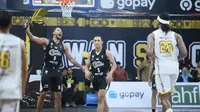 Playoff IBL 2025: Rans dan Satria Muda Curi Kemenangan di Kandang Lawan