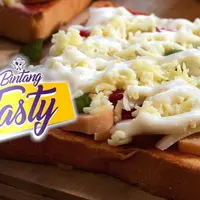 Makanan bergizi yang sehat dan kekinian ini bisa lho menjadi pengisi kamu di weekend ini.