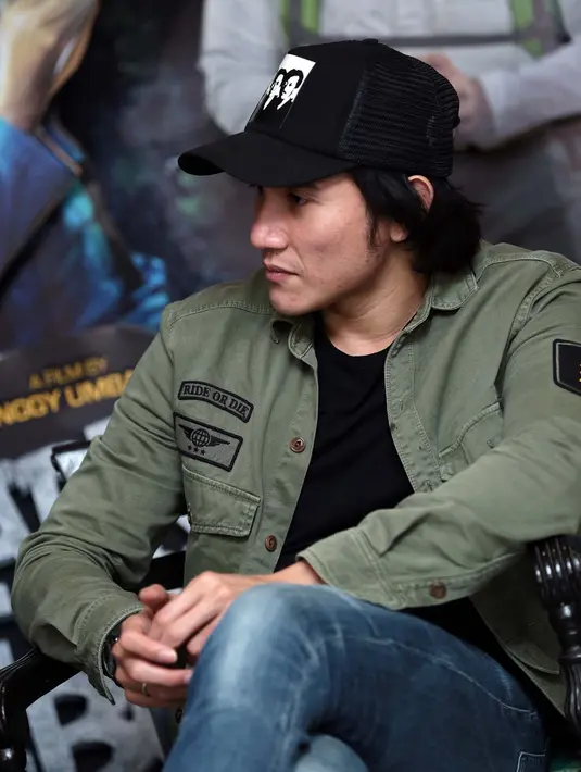 Ia juga mengatakan, cerita di filmnya ini akan lebih lucu dibandingkan yang pertama. Meksipun sebenarnya, Vino juga belum melihat secara keseluruhan. (Deki Prayoga/Bintang.com)