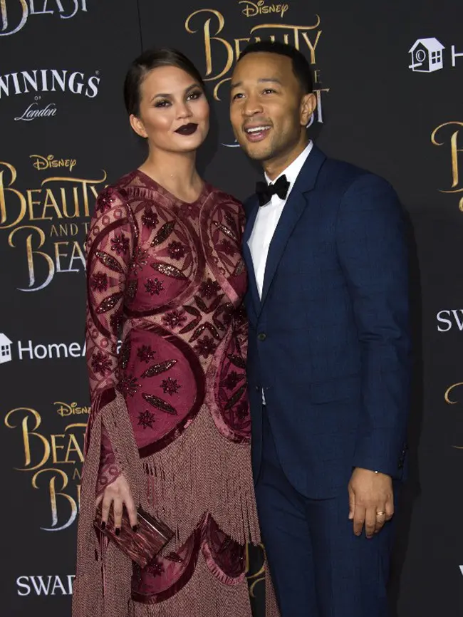 Chrissy Teigen dan John Legend. (AFP/VALERIE MACON)