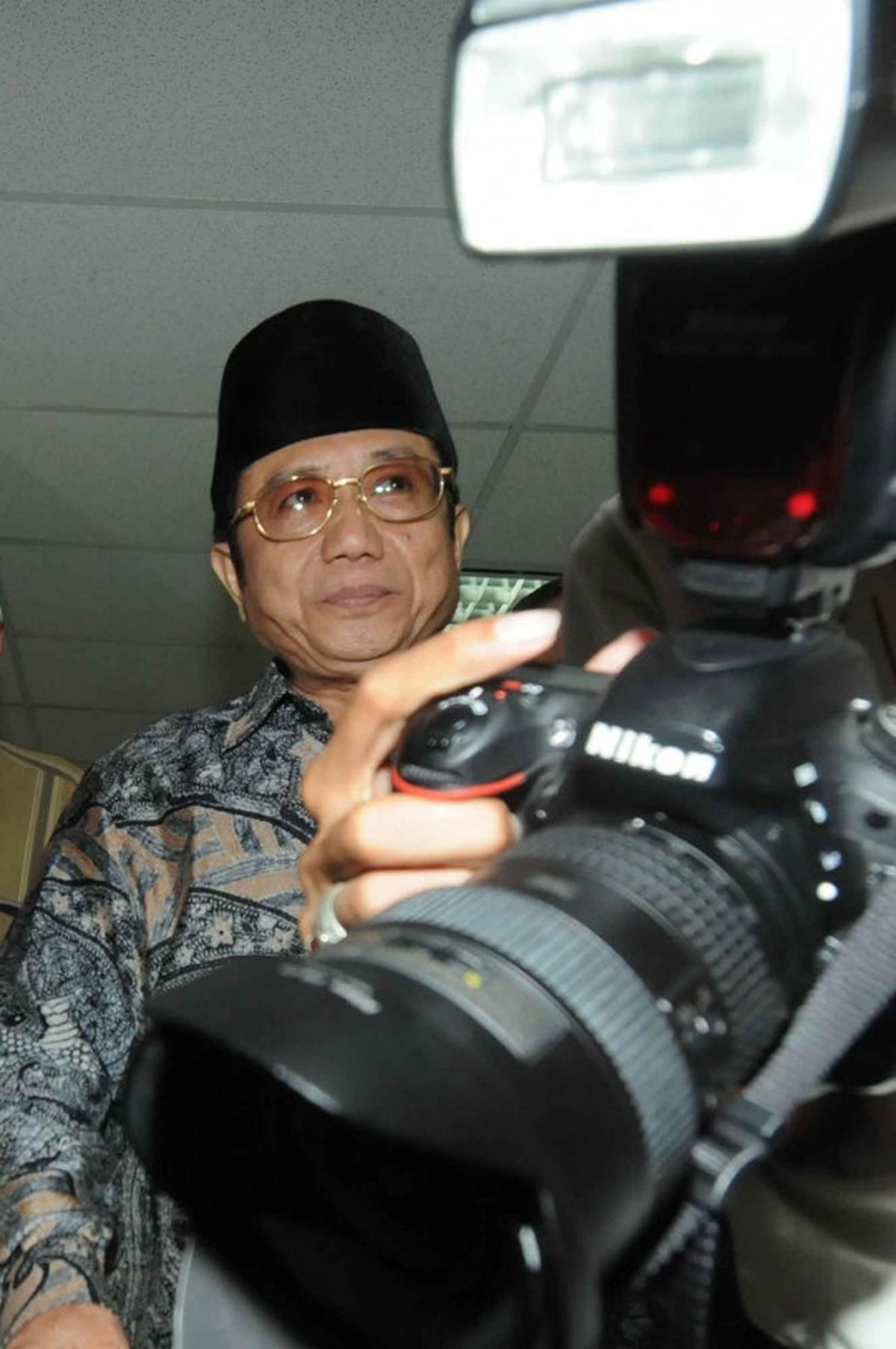 JPU tuntut Waryono Karno 9 tahun penjara
