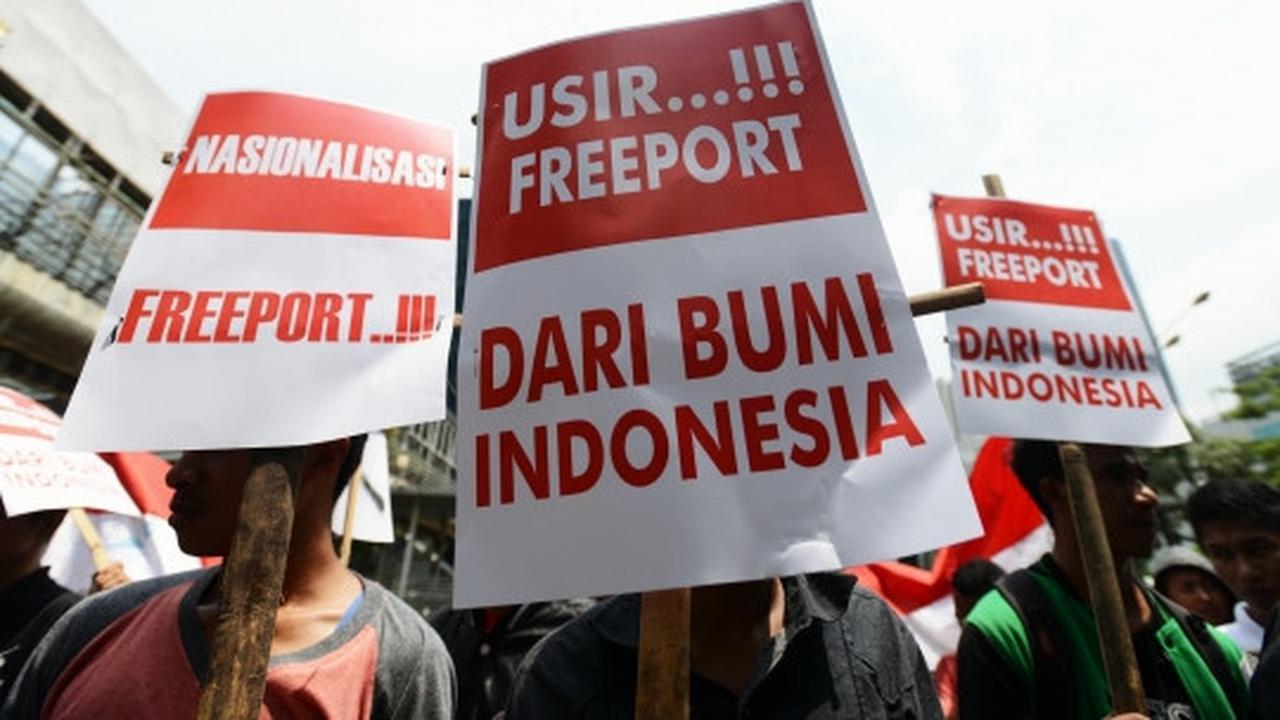 Tuntut nasionalisasi, aktivis geruduk kantor Freeport