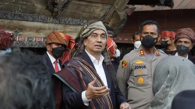 Effendi Simbolon