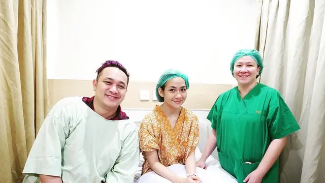 [Fimela] Gilang Dirga dan Adiezty Fersa