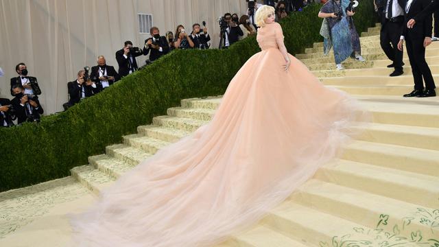 8 Gaya Memukau Pesohor Dunia di Met Gala 2021