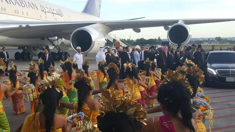 Raja Salman tiba di Bali 