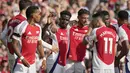 Para pemain Arsenal merayakan gol yang dicetak oleh Bukayo Saka ke gawang Wolverhampton pada pekan pertama Liga Inggris 2024/2025 di Emirates Stadium, Sabtu (17/8/2024) malam WIB. (AP Photo/Frank Augstein)