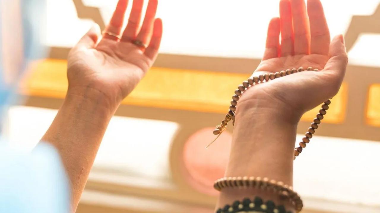 Shalat fajar merupakan sunah yang biasa dilakukan setelah azan subuh awal waktu atau pada saat terbit fajar shidiq dan dikerjakan sebanyak dua rakaat.&nbsp;
