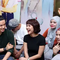 Foto Syukuran FIlm "Jilbab Travelling" (Yunan Laziale/bintang.com)