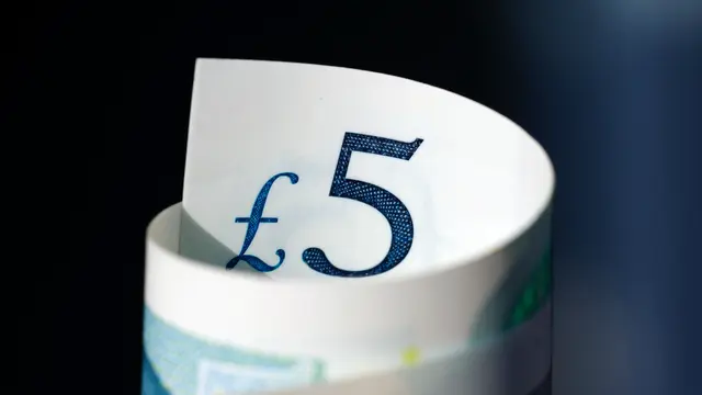 Ilustrasi Uang Pound Streling