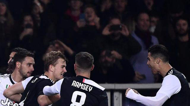 De Ligt Bawa Juventus Sikat Torino