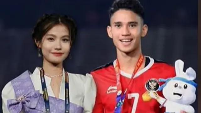 Marselino Ferdinan Sapa Gadis Kamboja Saat Penyerahan Medali SEA Games 2023, Warganet Bocorkan Sosok Kekasihya