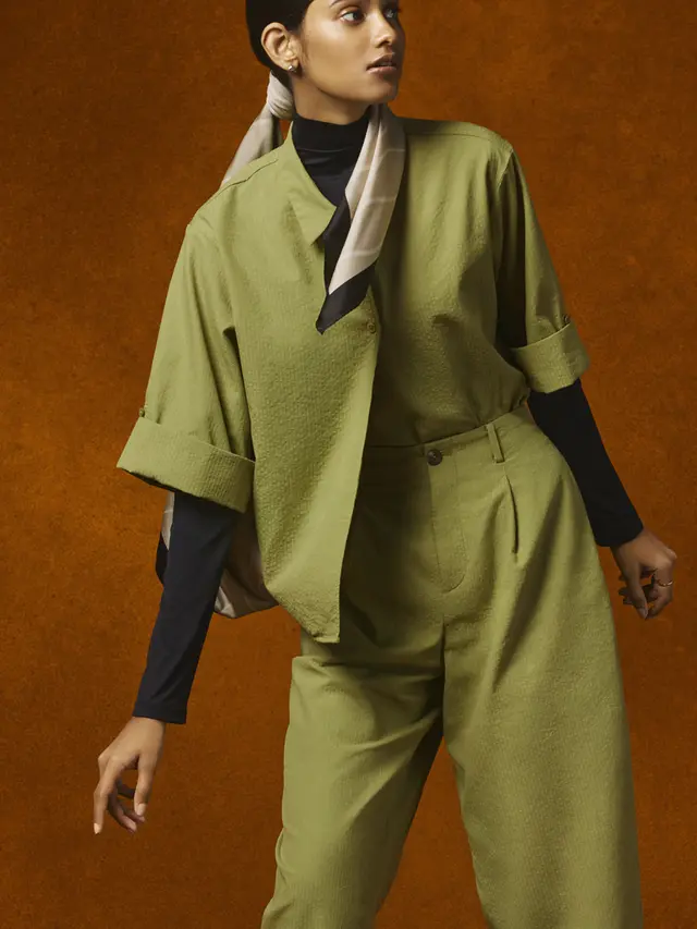 Koleksi Uniqlo x Hana Tajima