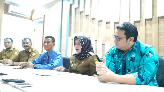 Tim Dokter RSUD Waled Investigasi Warga Cirebon Diduga Terinfeksi Virus Corona