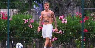 Sudah tidak heran lagi jika seorang Justin Bieber memiliki penggemar yang banyak. Lantaran itu juga ia selalu menjadi sorotan masyarakat di manapun dirinya berada. (Instagram/Justinbieber)