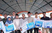 Pemkab Solok Salurkan Bantuan Perbaikan Rumah Solok, Warga Terdampak Banjir Kembali Bersemangat