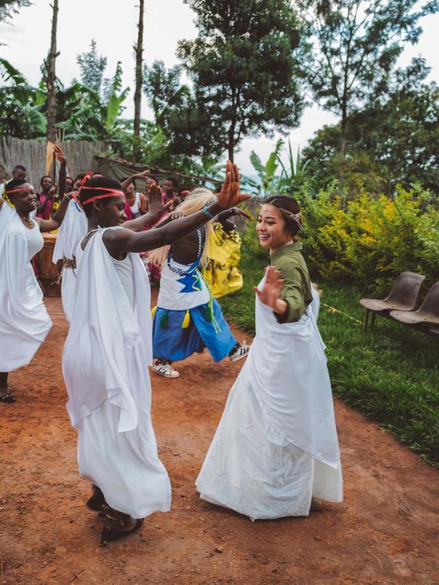 Potret Nikita Willy Belajar Budaya Nyungwe (sumber: instagram/nikitawillyofficial94)