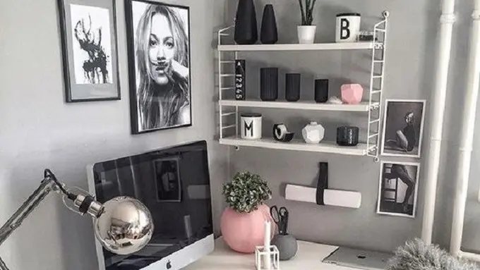 Ilustrasi meja kerja. (via. Pinterest)