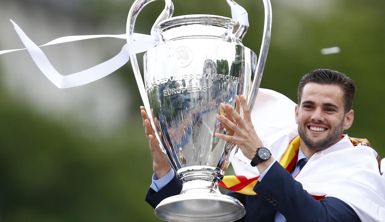 3. Trofi Liga Champions - Kompetisi Liga Champions adalah ajang terbesar antar klub eropa. Setiap klub menginginkan trofi Liga Champions mengisi lemari prestasi klub mereka. (AFP/Benjamin Cremel)