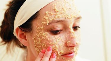 Cerahkan Wajah Dengan Oatmeal Dan Air Mawar Beauty Fimela Com