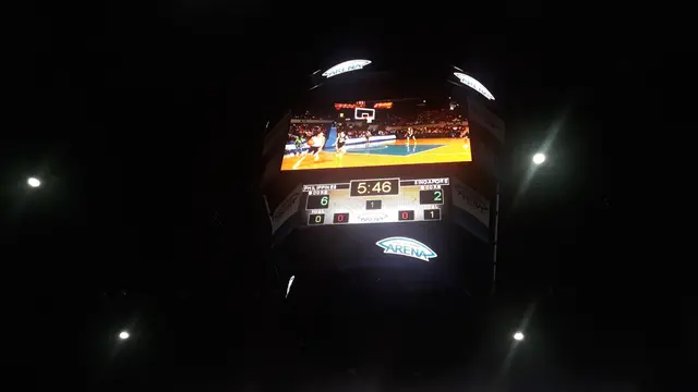 Fasilitas pencatat skor di Mall of Asia Arena, Manila, Filipina.