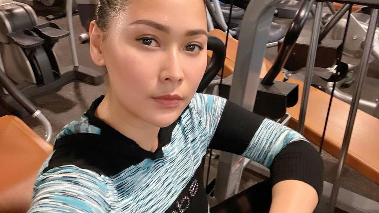 Sedang Olahraga Gym