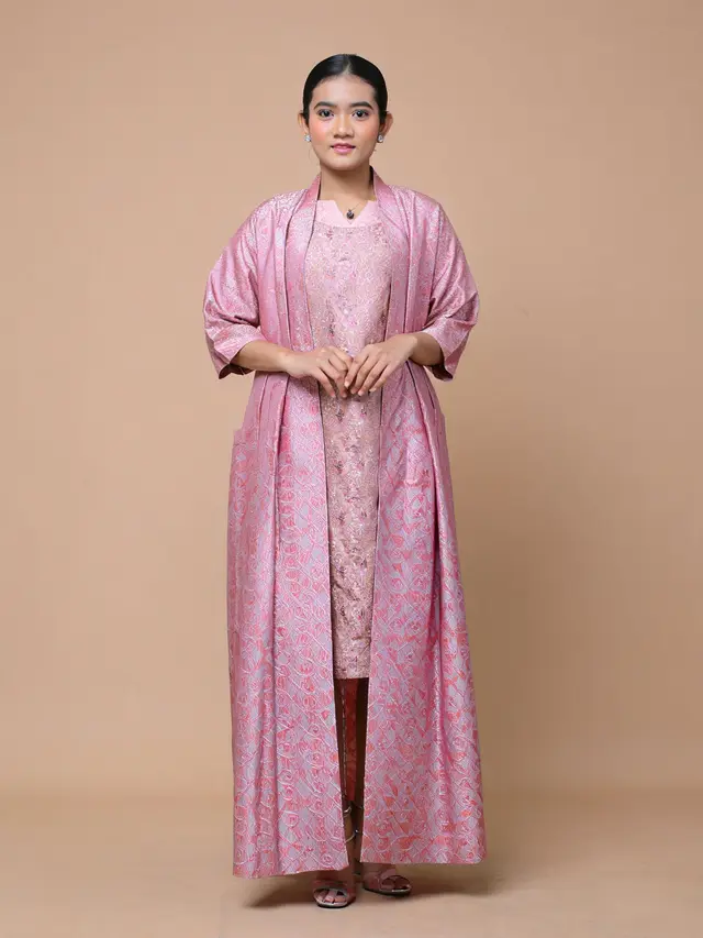 Dress Batik Brokat Kombinasi Outer Batik Panjang Modern