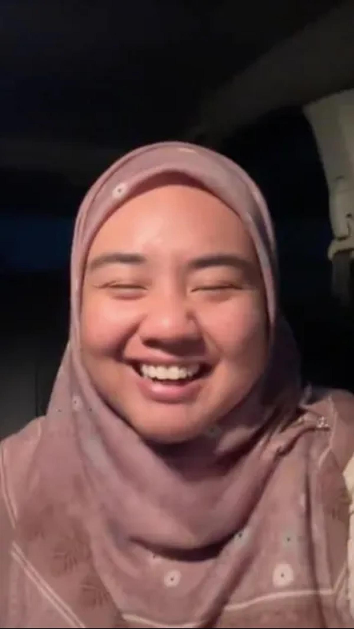 Perempuan Malaysia Kaget